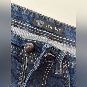 VERSACE jeans